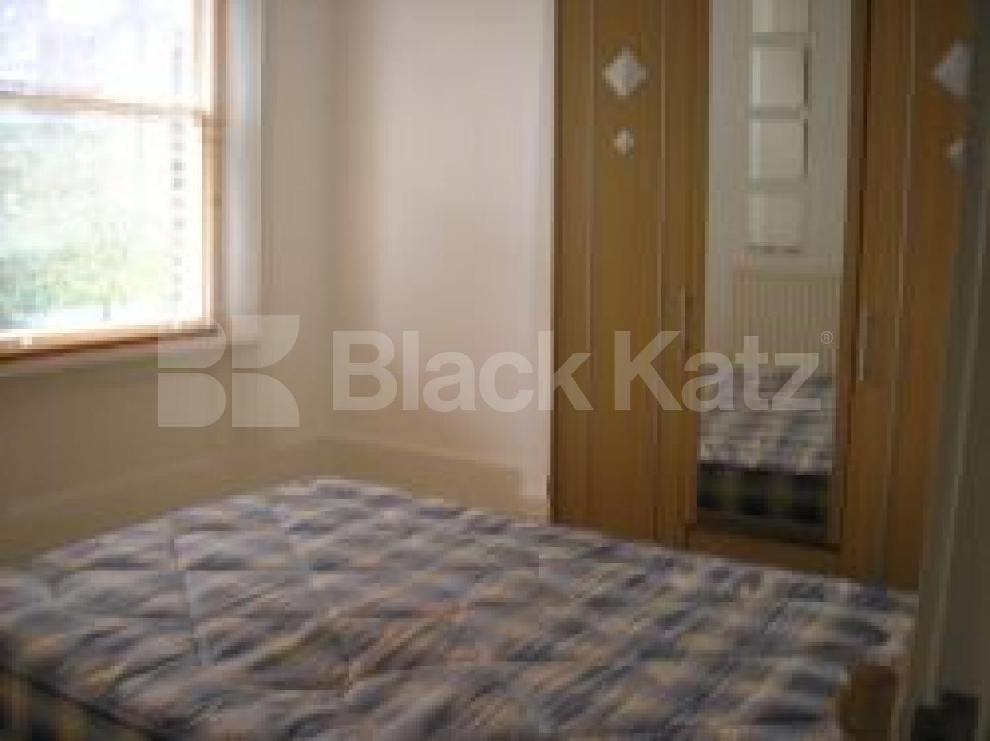 			2 Bedroom, 1 bath, 1 reception Flat			 Hazellville Road, ARCHWAY N19